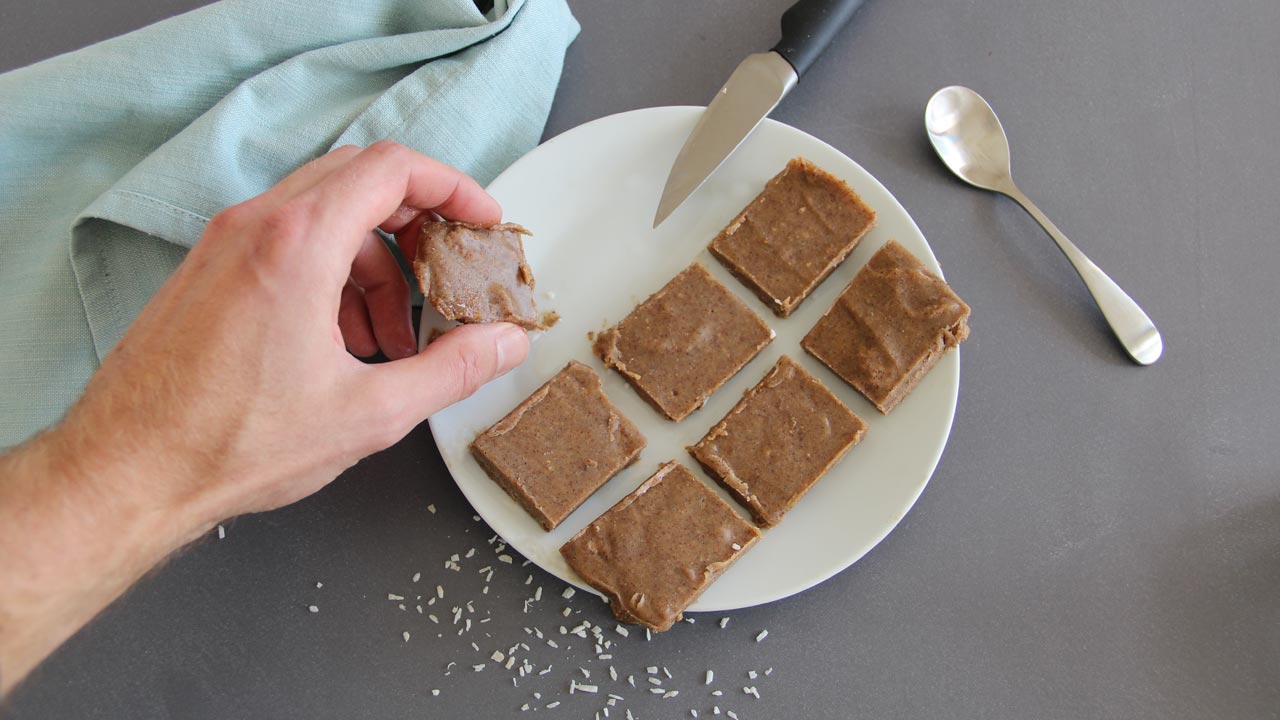 Vegansk fudge med jordnötssmör