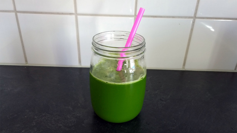 Grn juice med citron, gurka & grnkl i gruppen Recept / Ntfritt hos Green Warrior (2018_09_18_03)