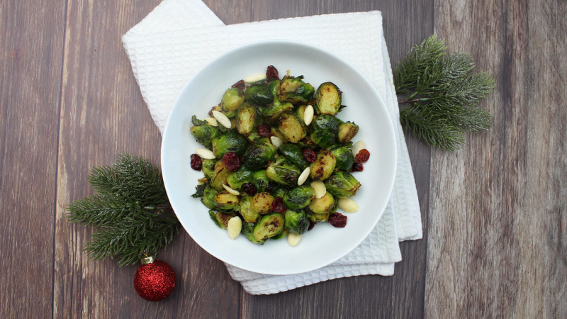 Vitlksstekt brysselkl med mandel och tranbr i gruppen Recept / Sojafritt hos Green Warrior (julkalender_lucka02)