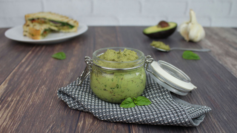 Krmig avokadopesto i gruppen Recept / Sojafritt hos Green Warrior (recept_2018_09_19_10)